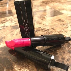 Rouge Interdict Lipstick